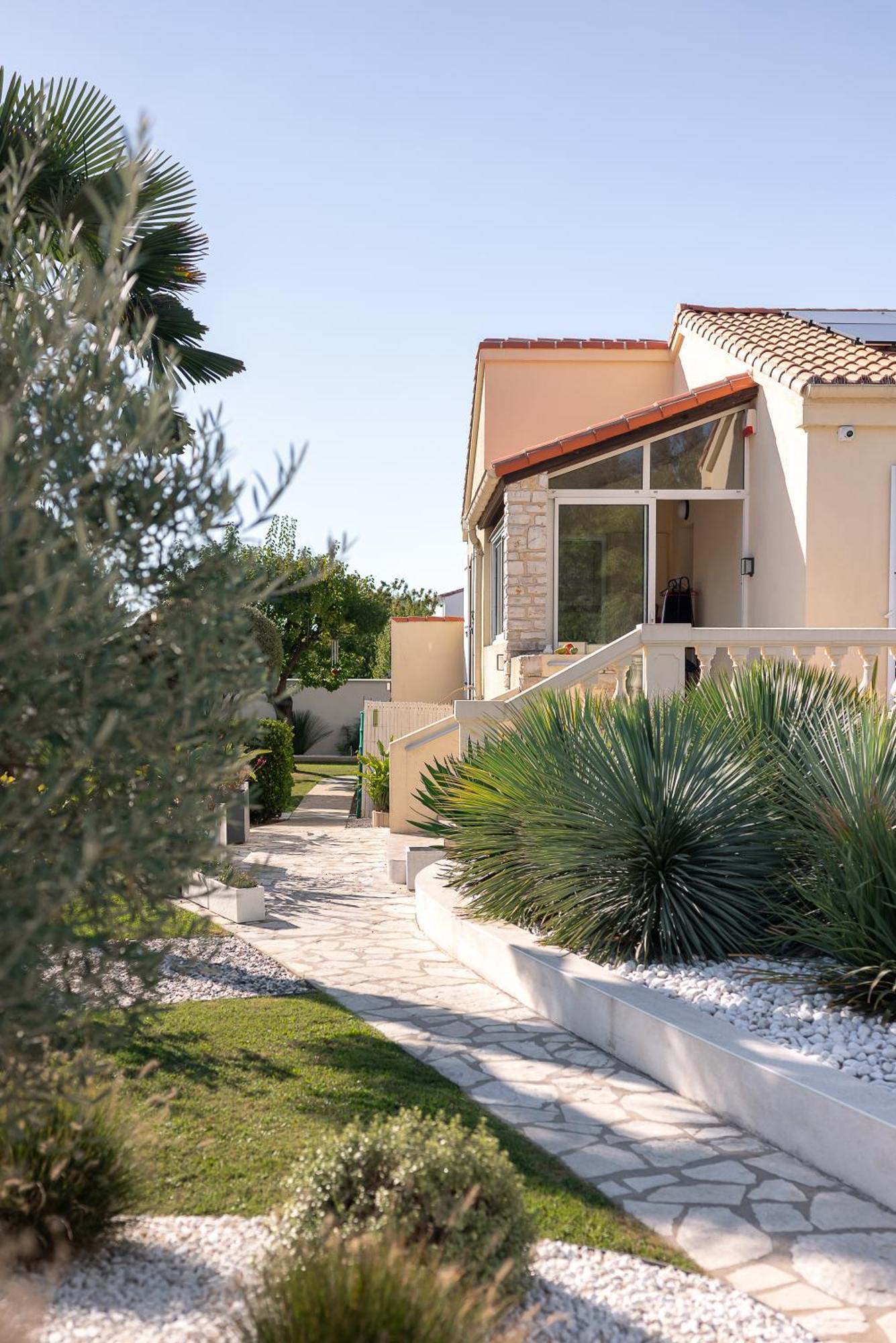 Appartement Indépendant 80M² Dans Villa Saint-Georges-de-Didonne Exterior foto